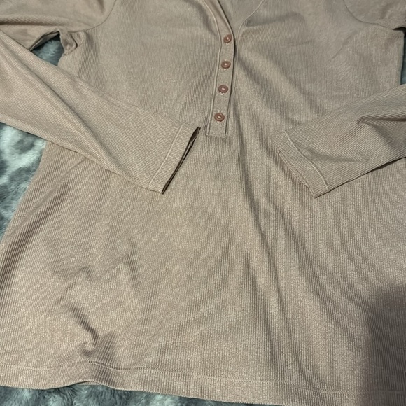 ATHLETA Uptempo Ribbed Button Long Sleeve Henley Palermo Pink M - Picture 5 of 6